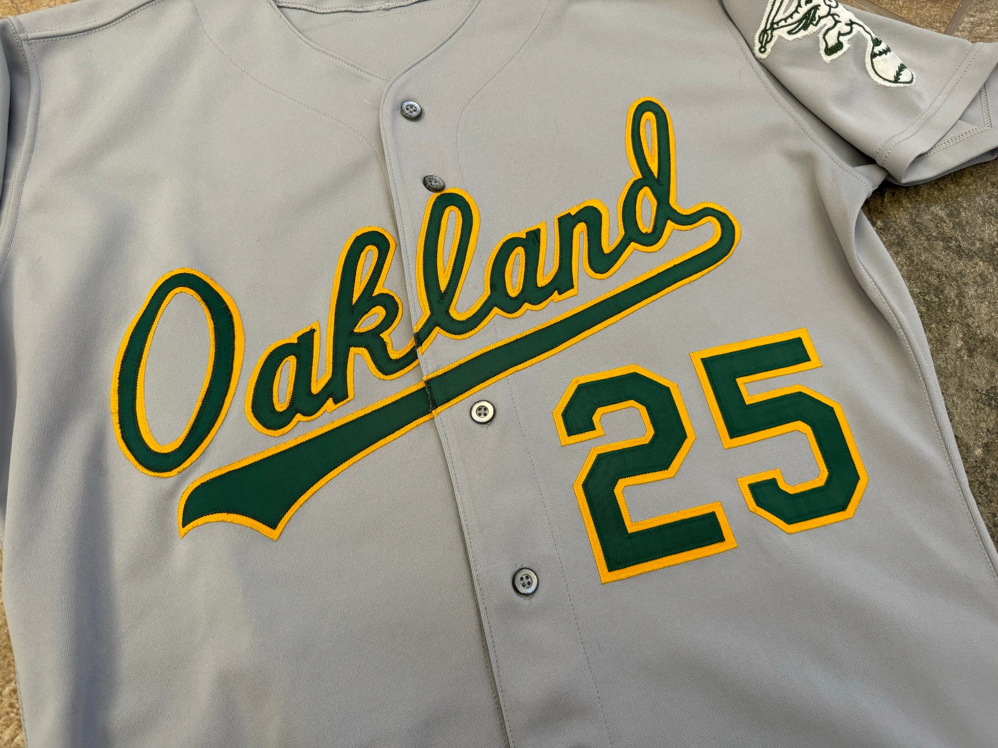 Vintage Oakland Athletics Mark McGwire Rawlings Baseball Jersey, Size –  Stuck In The 90s Sports