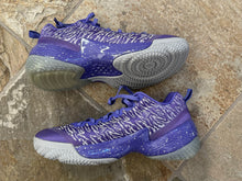 Load image into Gallery viewer, Sacramento Kings Frank Mason III Game Worn Li-Ning Basketball Shoes ###