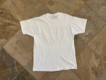 Load image into Gallery viewer, Vintage San Francisco 49ers How Do You Spell Relief Football TShirt, Size XL