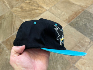 Vintage San Jose Sharks Taz Looney Tunes Snapback Hockey Hat