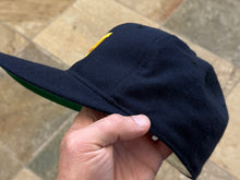 Load image into Gallery viewer, Vintage Michigan Wolverines New Era Pro Fitted College Hat, Size 6 5/8