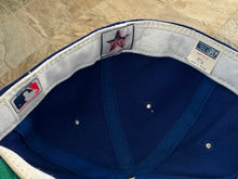 Load image into Gallery viewer, Vintage Atlanta Braves Youngan Pro Fitted Baseball Hat, Size 7 1/8