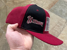 Load image into Gallery viewer, Vintage UMASS Minutemen Starter Tri Power College Hat