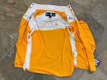 Load image into Gallery viewer, Vintage Los Angeles Lakers Adidas Warmup Basketball Jacket, Size Medium