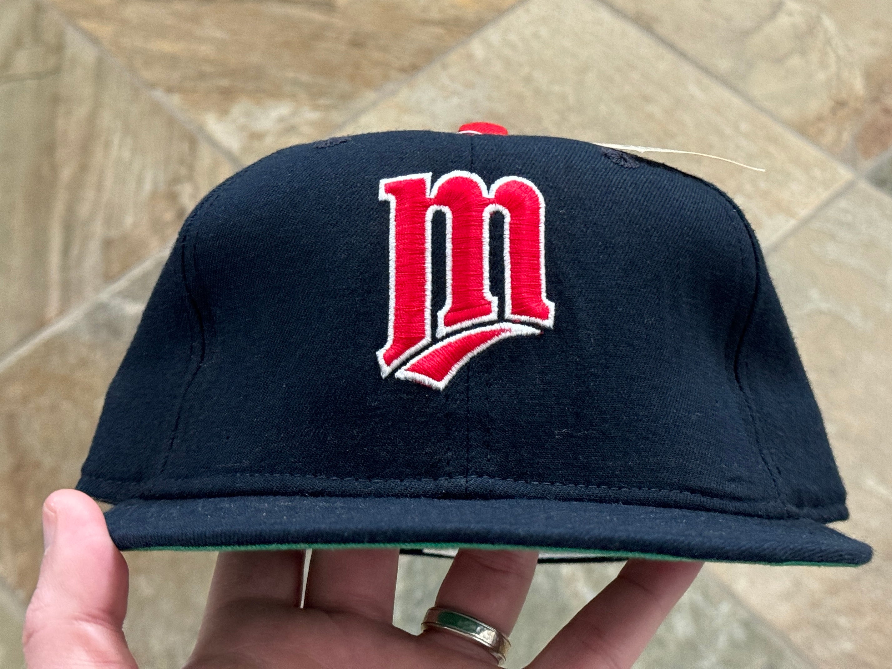 Vintage Minnesota Twins New Era Pro Fitted Baseball Hat, Size 6 7/8 – Stuck  In The 90s Sports