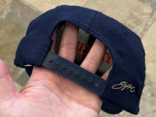 Load image into Gallery viewer, Vintage Syracuse Orangemen Signature Bar Script Snapback College Hat