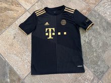 Load image into Gallery viewer, FC Bayern Munich Adidas Soccer Jersey, Size Youth Medium 10-12