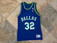 Load image into Gallery viewer, Vintage Dallas Mavericks Jamal Mashburn Champion Basketball Jersey, Size 40, Medium