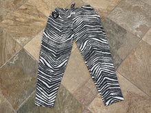 Load image into Gallery viewer, Vintage Los Angeles Raiders Zubaz Football Pants, Size Large