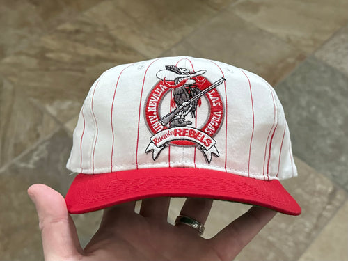 Vintage UNLV Runnin’ Rebels Starter Snapback College Hat