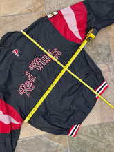 Load image into Gallery viewer, Vintage Detroit Red Wings Pro Player Hockey Jacket, Size Medium