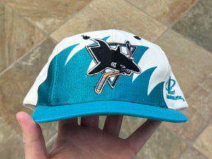 Vintage San Jose Sharks Logo Athletic Sharktooth Snapback Hockey Hat