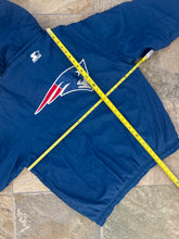 Load image into Gallery viewer, Vintage New England Patriots Starter Parka Football Jacket, Size Large