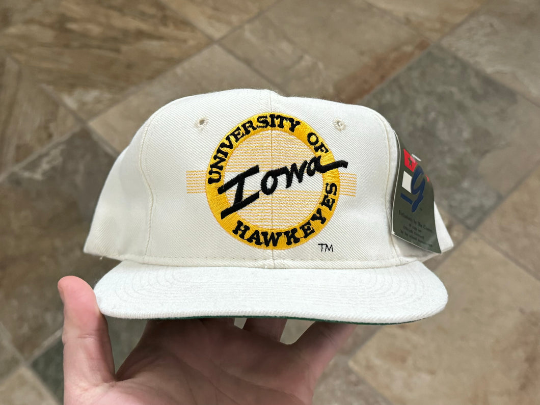 Vintage Iowa Hawkeyes The Game Circle Logo Snapback College Hat