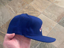 Load image into Gallery viewer, Vintage Atlanta Braves Youngan Pro Fitted Baseball Hat, Size 7 1/8