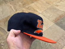 Load image into Gallery viewer, Vintage Chicago Bears Starter Tailsweep Snapback Football Hat