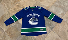 Load image into Gallery viewer, Vancouver Canucks Fanatics Hockey Jersey, Size Large