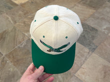 Load image into Gallery viewer, Vintage Philadelphia Eagles Starter Snapback Football Hat