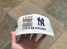 Load image into Gallery viewer, Vintage New York Yankees 1996 World Series Signatures Snapback Baseball Hat