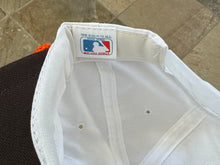 Load image into Gallery viewer, Vintage San Diego Padres Universal Snapback Baseball Hat