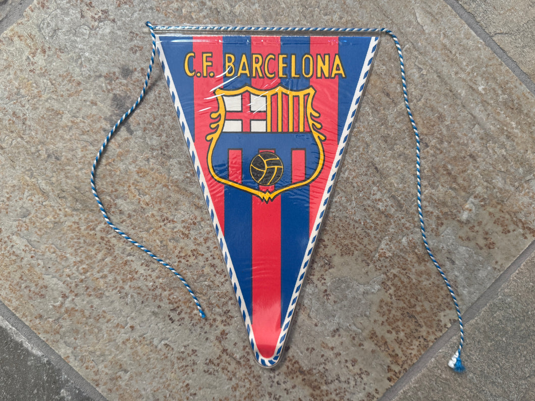 ANCIEN FANION FOOTBALL Vintage Cfb Fc Barcelone Barcelona EUR 9,95 - FR ANCIEN FANION FOOTBALL Vintage Cfb Fc Barcelone Barcelona EUR 9,95 - FR