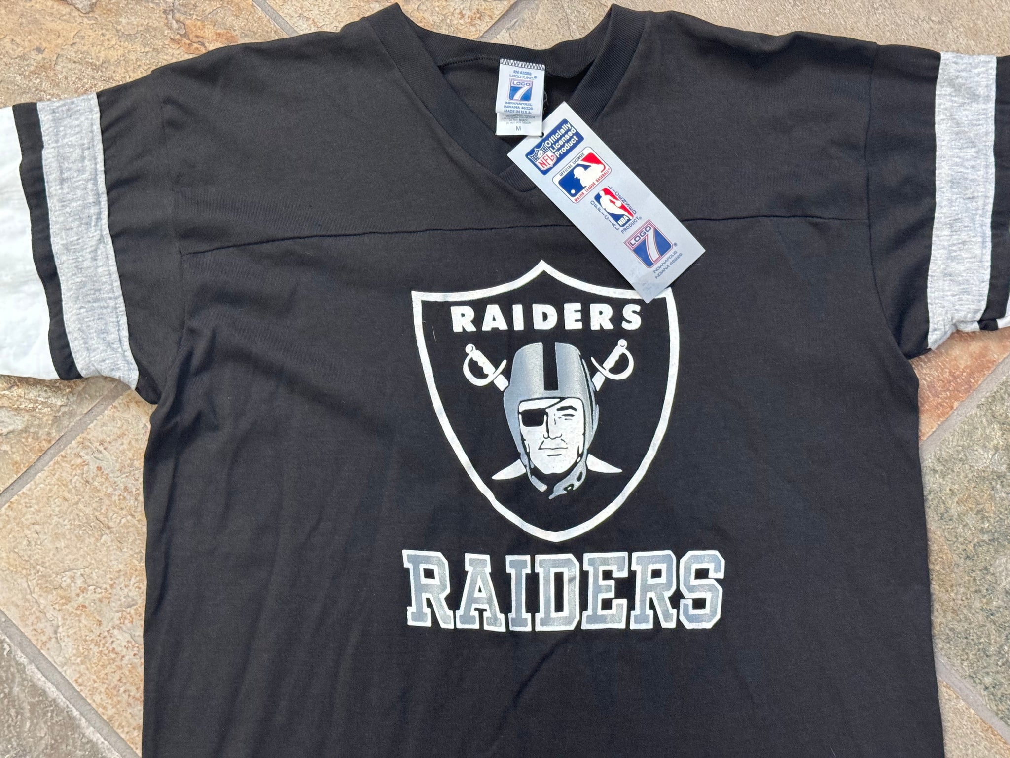 Rare Vintage APEX Los Angeles LA Raiders NFL Football T