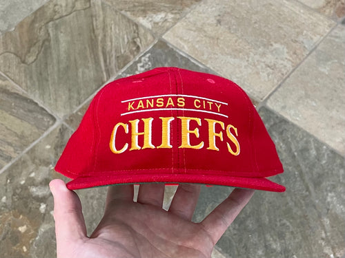 VINTAGE 90s KANSAS CITY CHIEFS NFL SNAPBACK HAT SCRIPT CAP GREEN BILL RARE  NEW