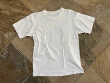 Load image into Gallery viewer, Vintage Kentucky Wildcats 1996 National Champions College Basketball TShirt, Size Large