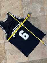 Load image into Gallery viewer, Vintage San Antonio Spurs Avery Johnson Champion Jersey, Size 44, Large