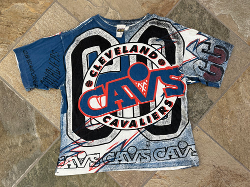 Vintage Cleveland Cavaliers Magic Johnson Basketball TShirt, Size XL