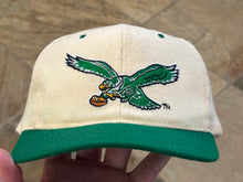 Load image into Gallery viewer, Vintage Philadelphia Eagles Starter Snapback Football Hat