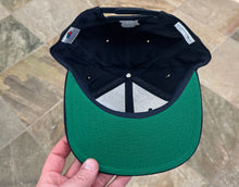 Load image into Gallery viewer, Vintage Georgetown Hoyas Starter Snapback College Hat