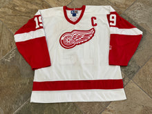 Load image into Gallery viewer, Vintage Detroit Red Wings Steve Yzerman Starter Hockey Jersey, Size XL