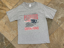 Load image into Gallery viewer, Vintage New England Patriots Super Bowl XXXVIII Champions Football TShirt, Size Large