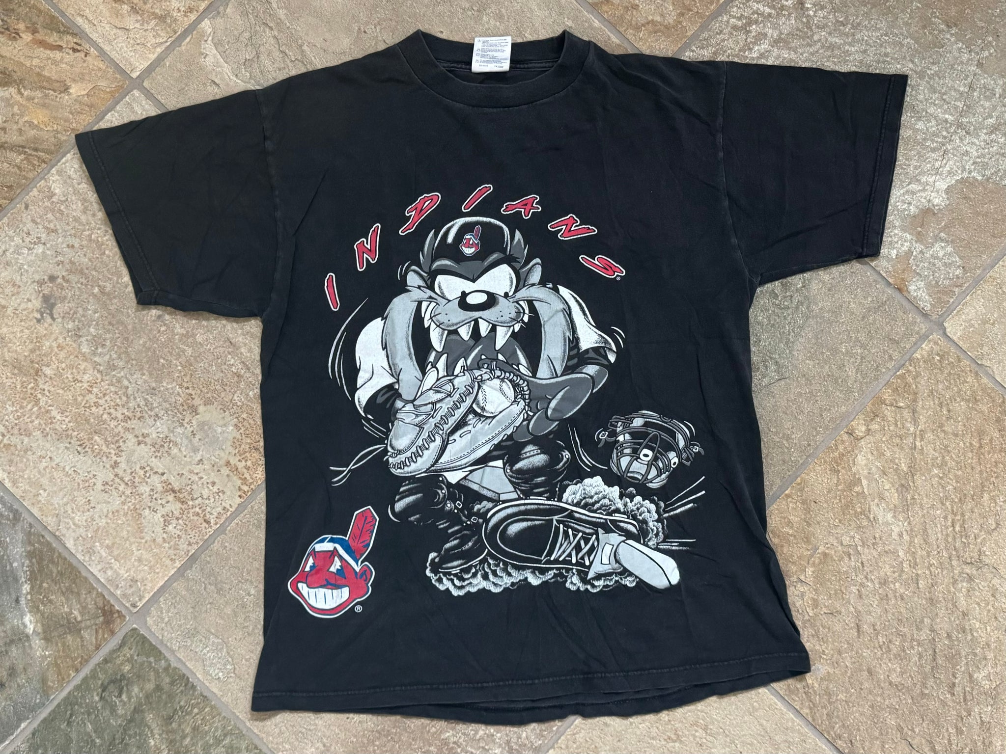 Vintage hot 1990s Looney Tunes Cleveland Indians t shirt