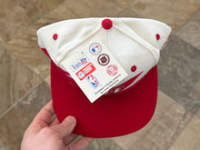 Load image into Gallery viewer, Vintage Indiana Hoosiers Logo Athletic Sharktooth Snapback College Hat