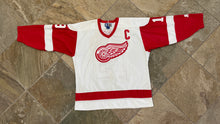 Load image into Gallery viewer, Vintage Detroit Red Wings Steve Yzerman Starter Hockey Jersey, Size XL