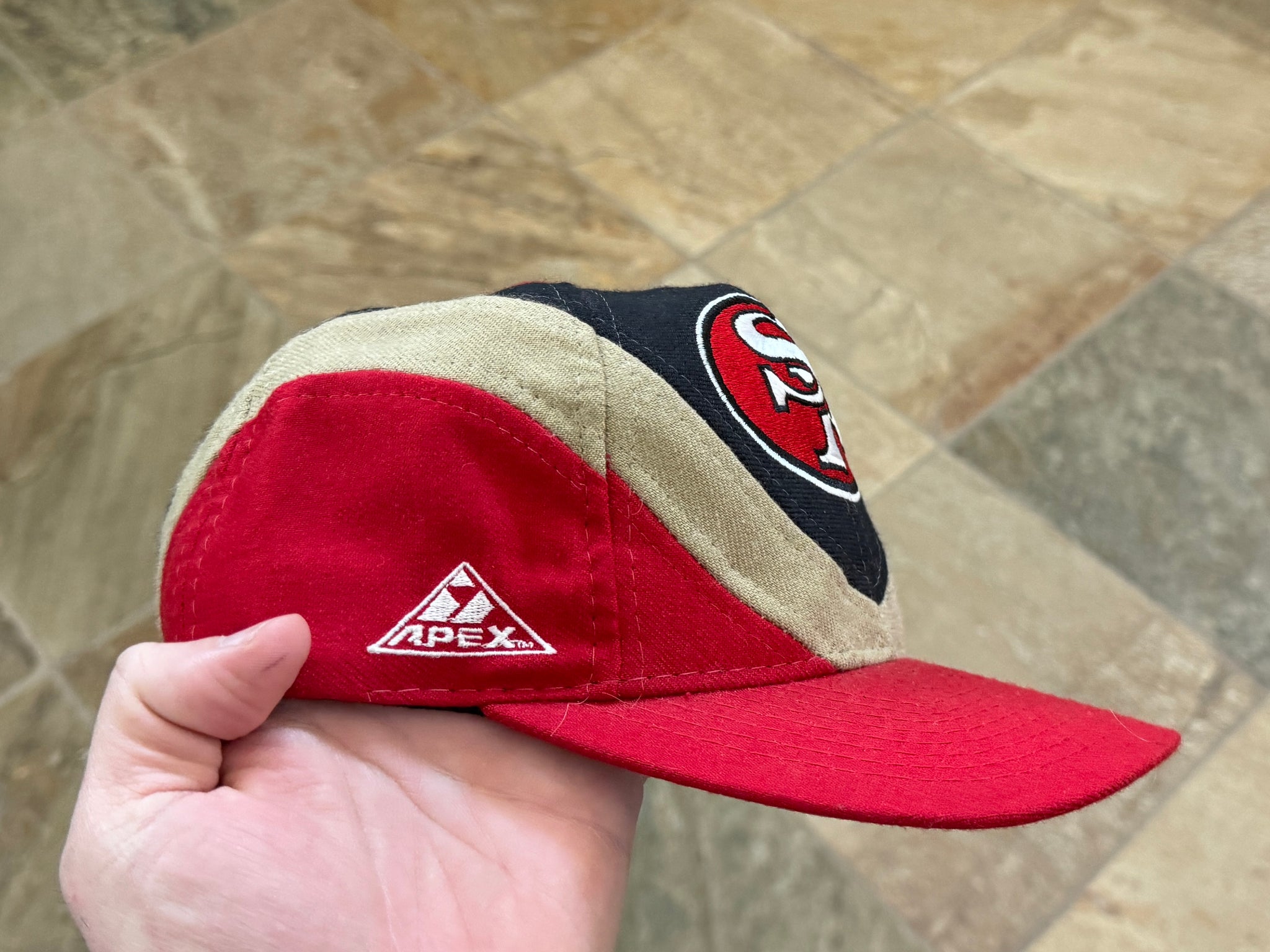 Vintage San Francisco 49ers Team NFL Apex One Snapback Cap good Hat Script Red Gold