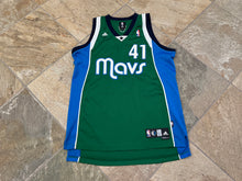 Load image into Gallery viewer, Vintage Dallas Mavericks Dirk Nowitzki Adidas Basketball Jersey, Size Large
