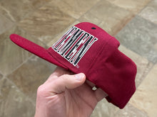 Load image into Gallery viewer, Vintage UMASS Minutemen Starter Tri Power College Hat