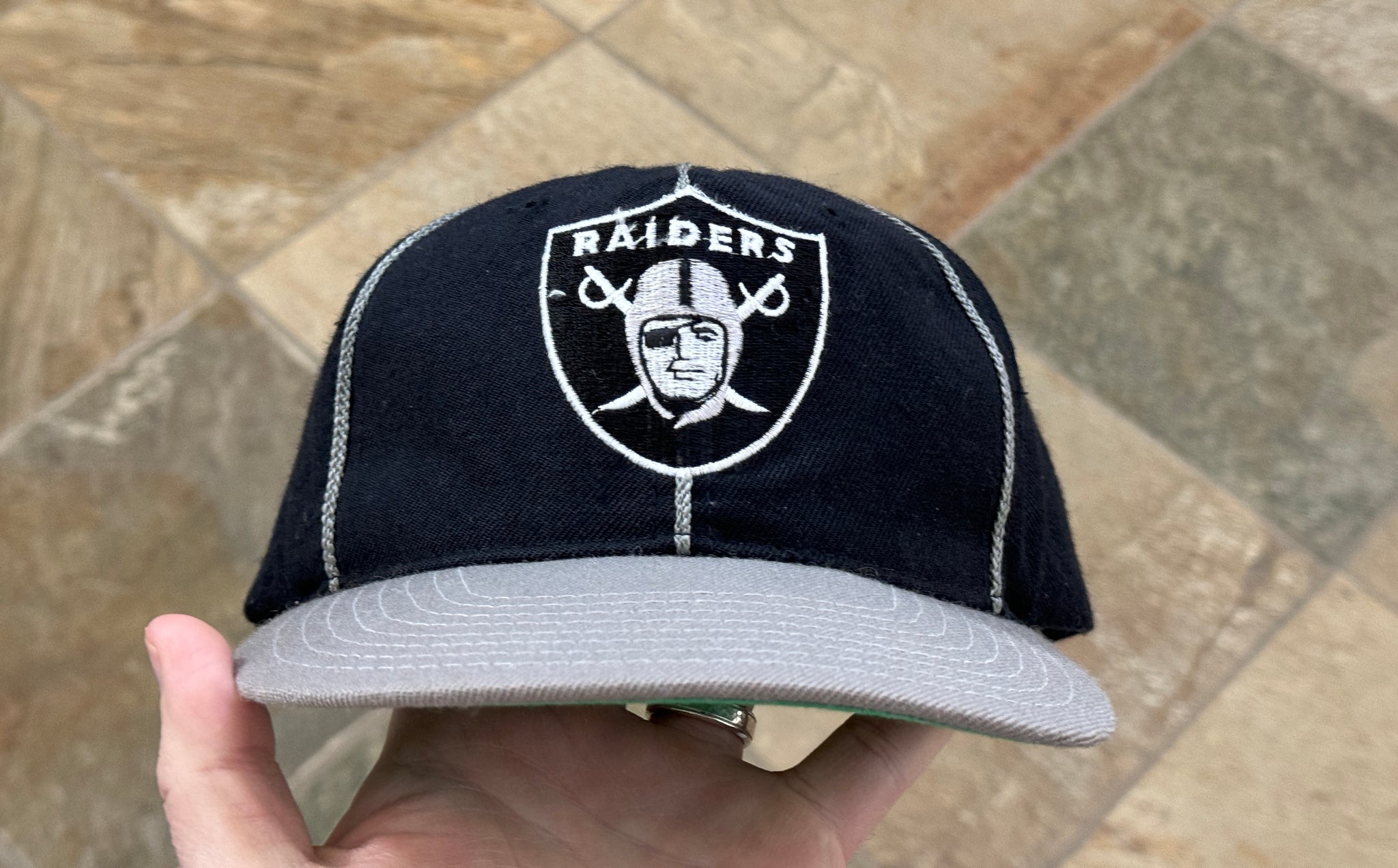 Vintage Oakland Raiders Plain Logo Pin Stripe Snapback Football Hat – Stuck  In The 90s Sports