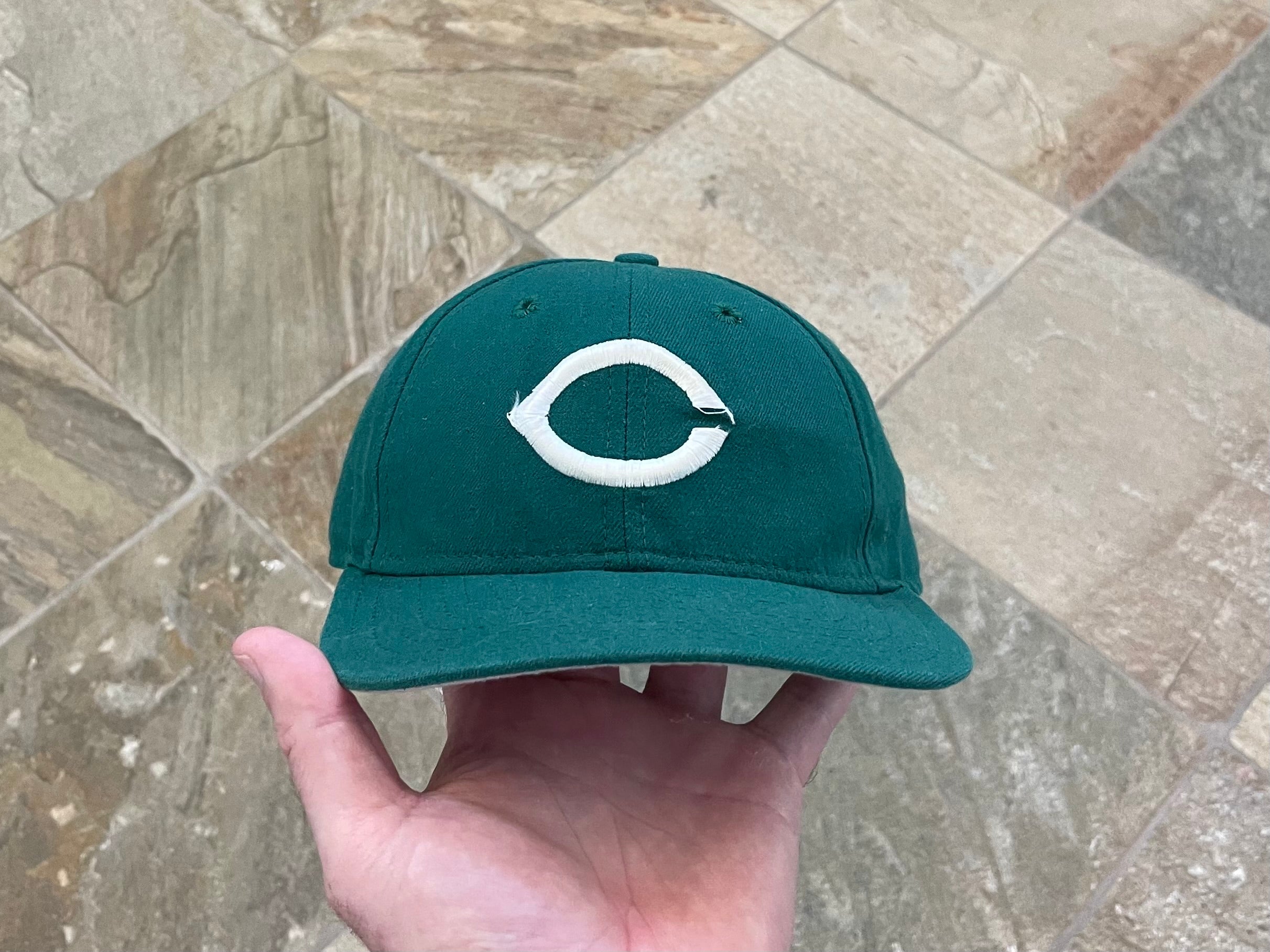 Vintage Cincinnati Reds Green New Era Pro Baseball Hat, Size 7 1/8 – Stuck  In The 90s Sports