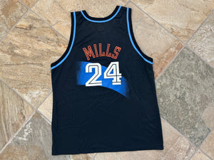 Vintage Cleveland Cavaliers Chris Mills Champion Basketball Jersey, Size 48, XL