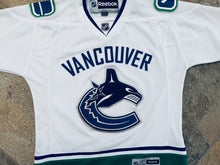 Load image into Gallery viewer, Vintage Vancouver Canucks Reebok Hockey Jersey, Size Medium