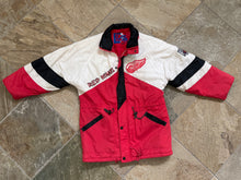 Load image into Gallery viewer, Vintage Detroit Red Wings Pro Player Hockey Jacket, Size Small