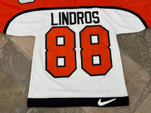 Load image into Gallery viewer, Vintage Philadelphia Flyers Eric Lindros Nike Hockey Jersey, Size Small