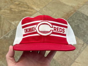 Vintage Cincinnati Reds Youngan Snapback Baseball Hat