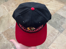 Load image into Gallery viewer, Vintage Chicago Blackhawks Starter Bar Script Snapback Hockey Hat