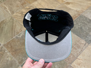 Vintage San Jose Sharks Taz Looney Tunes Snapback Hockey Hat