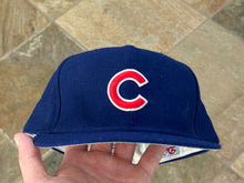 Load image into Gallery viewer, Vintage Chicago Cubs New Era Pro Fitted Baseball Hat, Size 7 1/8